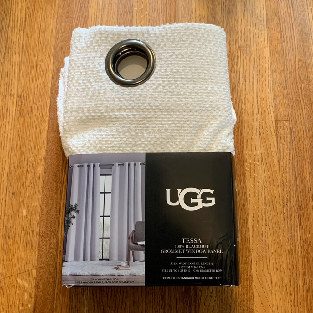 Ugg Tessa Blackout Blind in color snow 50 x 63 inches